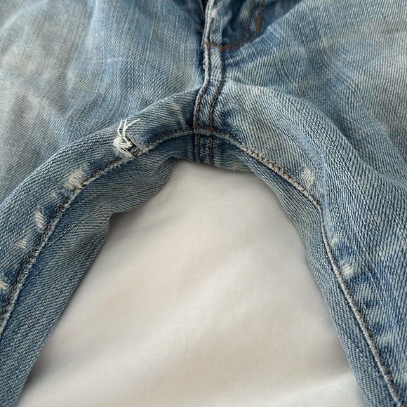 Joe’s jeans size 26 distressed and worn - Picture 7 of 7